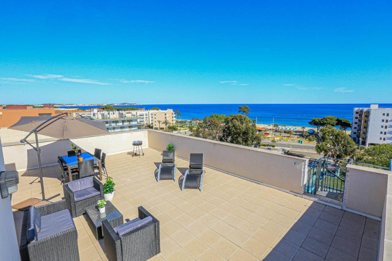 Augusta Litoral - Only Families Apartment Кембрилс Екстериор снимка