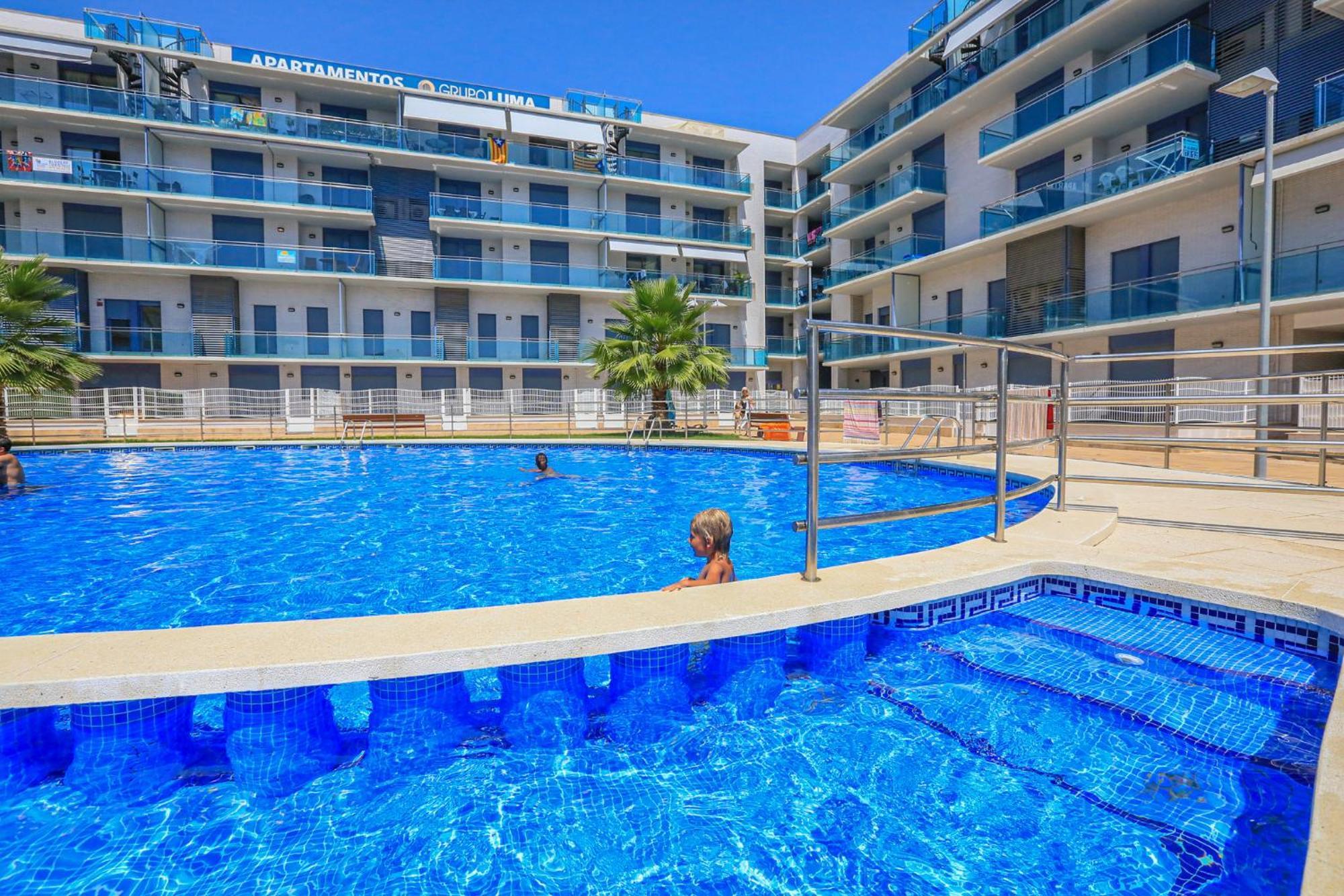 Augusta Litoral - Only Families Apartment Кембрилс Екстериор снимка
