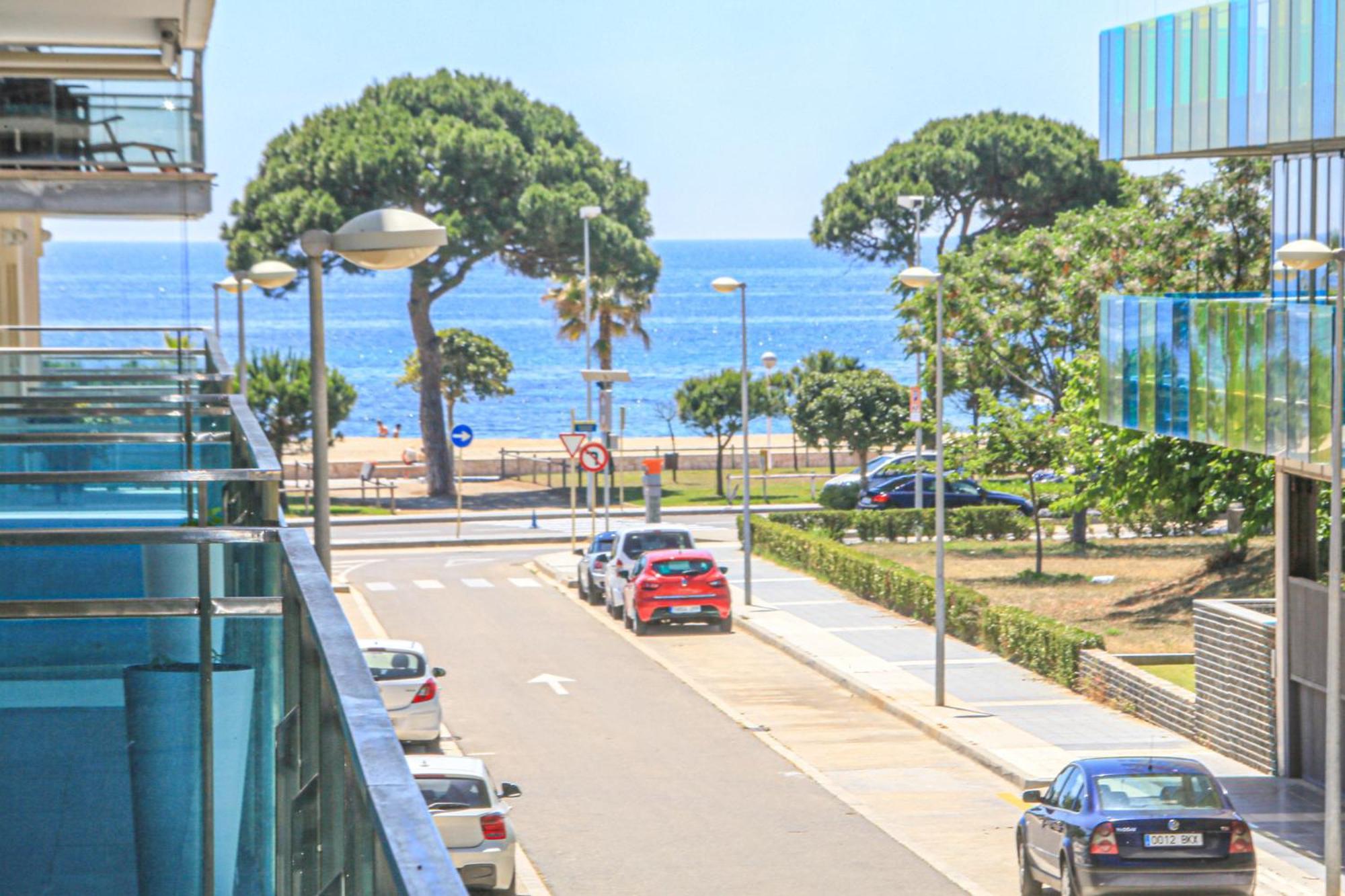 Augusta Litoral - Only Families Apartment Кембрилс Екстериор снимка